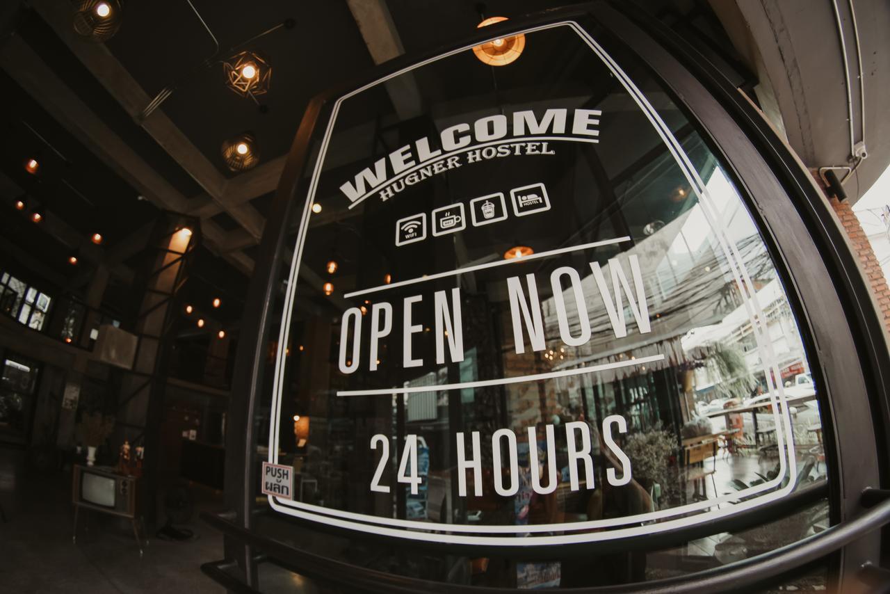 Hugnur Hostel And Coffee Chiang Mai Exterior photo