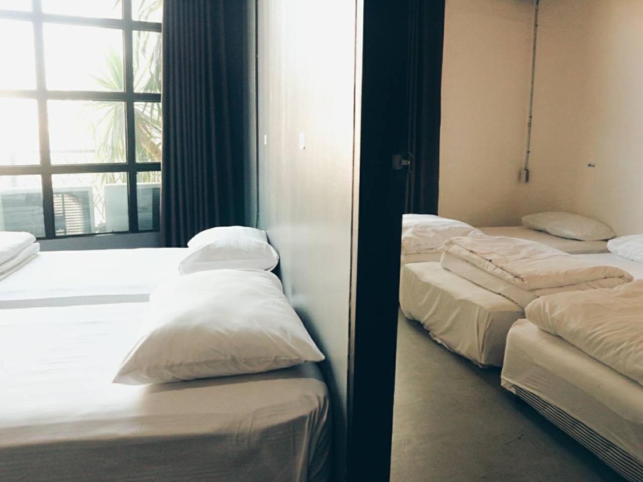 Hugnur Hostel And Coffee Chiang Mai Exterior photo